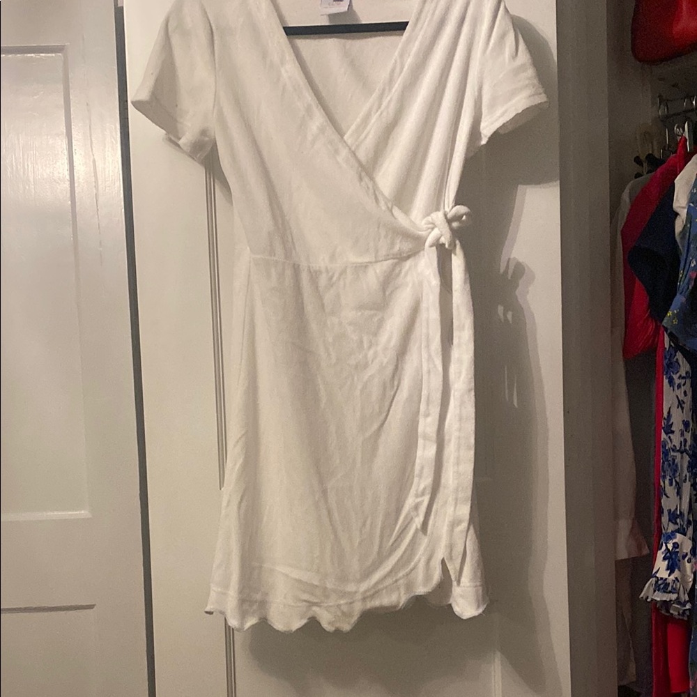 White a scalloped beach coverup